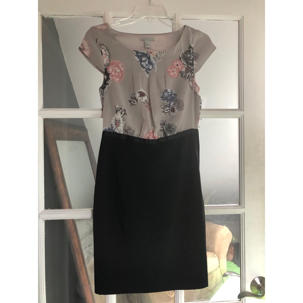 Short sleeve dress